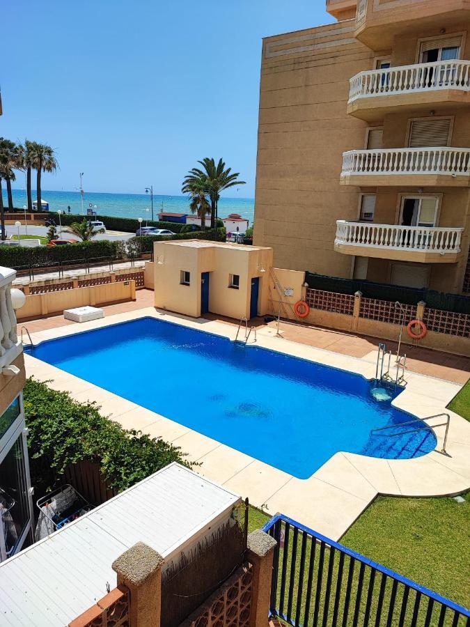 Casa Playa Guadalmar, Beautiful Apartment In Front Of The Sea, Wifi, Ac, Smart Tv, Private Parking Málaga Exterior foto