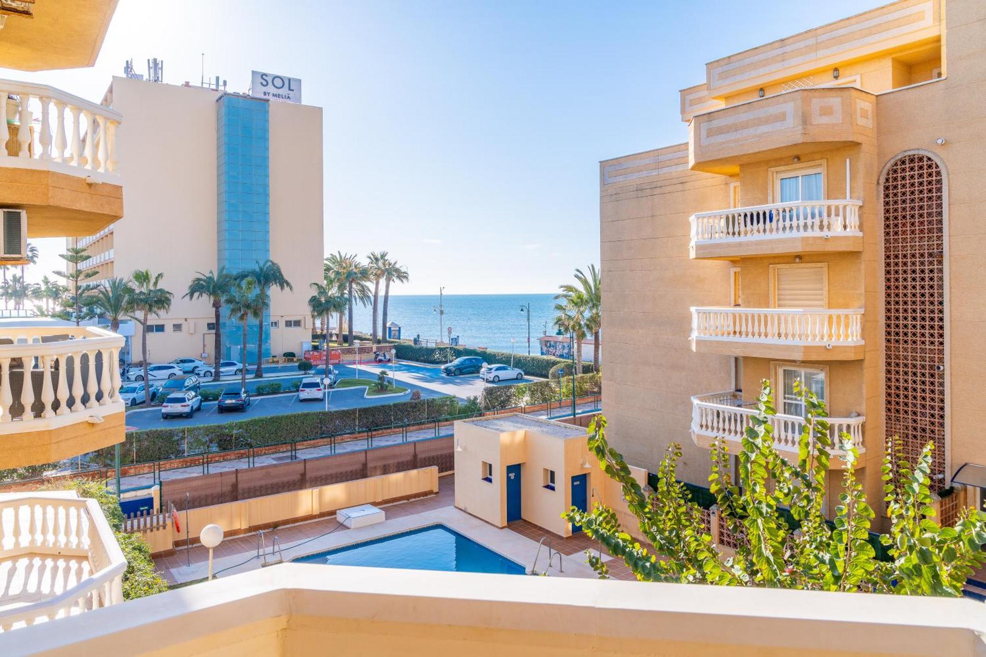 Casa Playa Guadalmar, Beautiful Apartment In Front Of The Sea, Wifi, Ac, Smart Tv, Private Parking Málaga Exterior foto
